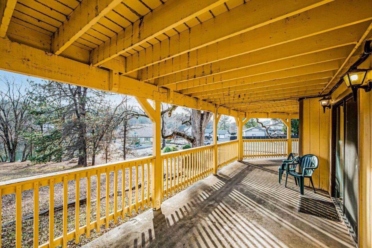 Luring Lakefront Landing 格罗夫兰 外观 照片