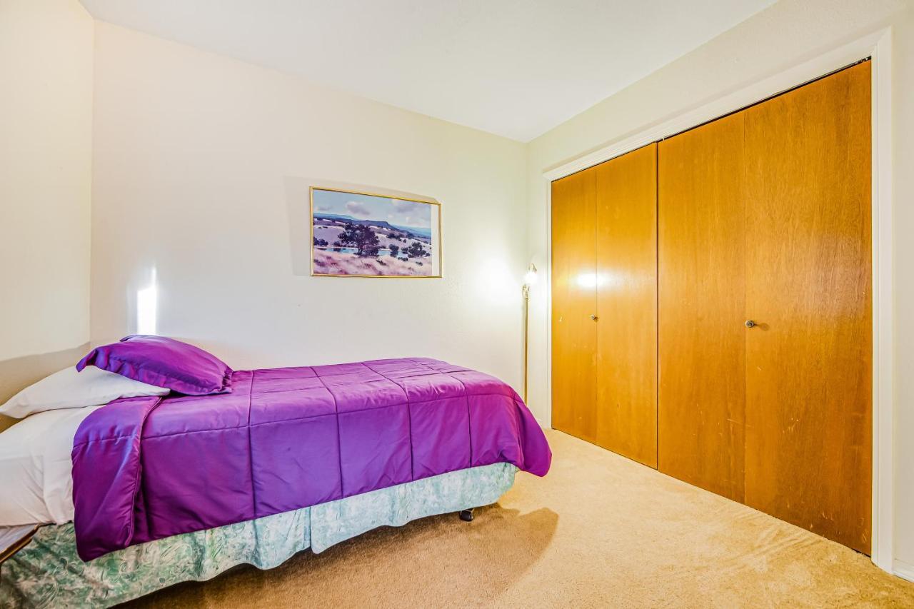 Luring Lakefront Landing 格罗夫兰 外观 照片